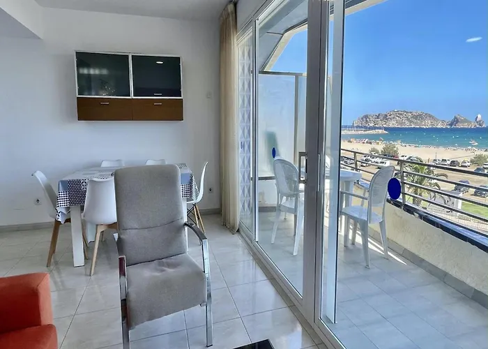 Apartman In Spain By The Sandy